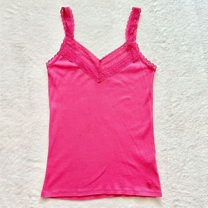 Abercrombie and Fitch hot pink Y2K lace ribbed tank top size large ￼