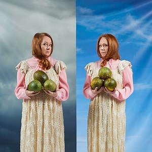 Who to be, or who not to be, that is the question... Dirty Birds written by and starring Hayley & Mandy McElhinney 💙 🎟️ BOOK NOW: https://blackswantheatre.com.au/season-2023/dirty-birds/?&premove=Y&promo=27759 📅 18 Nov - 10 Dec 📍 Heath Ledger Theatre 📷 Frances Andrijich | Black Swan State Theatre Company