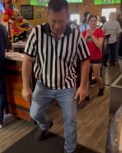 Flag on the play! 😁 | Fishlips Waterfront Bar & Grill