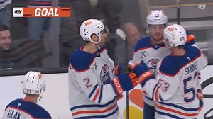 JEFF JEFF JEFF! Jeff Skinner brings back the lead for the Oilers! 📹: Sportsnet | Oilersnation