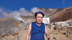 110K views · 2.2K reactions | Kim Huat walked from Boon Lay MRT Station to Jurong East MRT Station and may have walked a bit too far. | mrbrown | Facebook