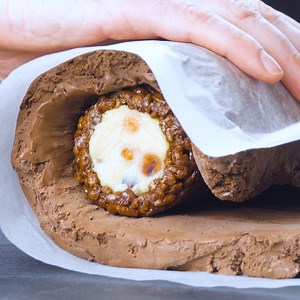 These 4 chocolaty desserts will satisfy even the biggest sweet tooth! 🍫🍰🤤 📌 RECIPES: https://bit.ly/3ttW7eh | Scrumdiddlyumptious