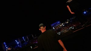 But doesn't everybody hurt sometimes? | SLANDER