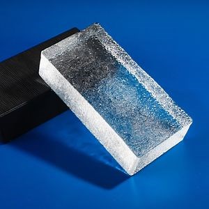 [Hot Item] 50X100X200mm Amber Hot-Melt Crystal Original Color Solid Glass Bricks for Wall Applications