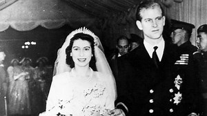 Queen reaches 74th wedding anniversary without Prince Philip | LBC