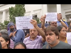 PMC Bank scam: Depositors stage protest near RBI headquarters | OneIndia News