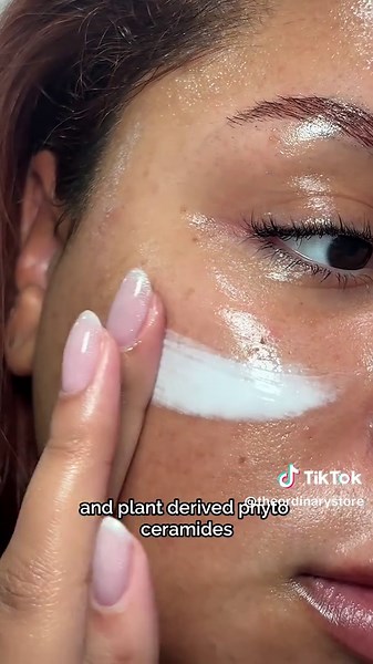 the 🔑 to hydrated, dewey skin is right here 🤍 #theordinary #theordinarystore #tiktokshop #dryskin #moisturizer