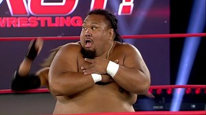 Fallah Bahh did everything he could to protect the money from Crazzy Steve's prying eyes. #ICYMIMPACT | TNA Wrestling