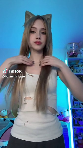 Energetic EGirl Dance in Bunny Costume