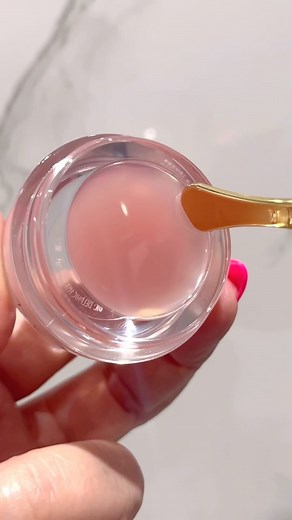 92 comments | That first scoop worm.... IYKYK . @tatcha THE KISSU...