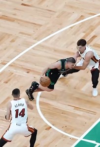 meet the parents.. A little Payton Pritchard against his kids.. #CelticsNation #Celtics | #CelticsNation