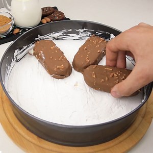 Easy ice cream dessert recipes! | Creative Bee