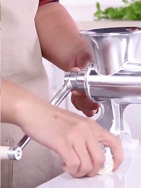 Manual Meat Grinder, Heavy Duty Meat Grinder Sausage Clamp with Sausage Stuffing Funnel and Meat Pin Hammer for Grinding Meat, Sausage, Peppers, Garlic