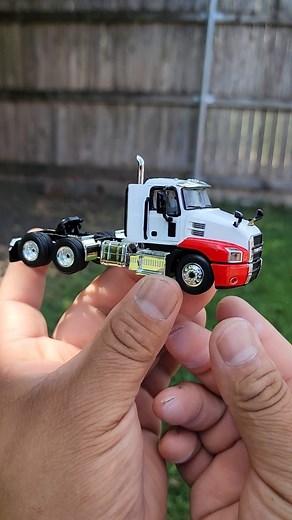 96K views · 4.5K reactions | Sin duda alguna un chuletas de pieza este MACK #hotwheels #matchbox #diecast #trending #trend #toys #collection #collectors #collectibles #fy #foryou #foryoupage #tomytec #tomica #autoworld #greenlight #M2machine #firstgear #dcp1.64 | Mv2wheeloffroad | Facebook