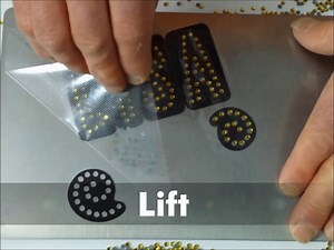 Rhinestone Genie Flamingo 001 Magnetic Rhinestone Template, Black