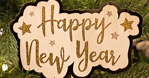 3 idées de cartes de vœux à fabriquer avec des matériaux recyclés