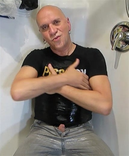 Piss jeans in shower+Piss Boy t's + X-lube 39-2025