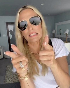 En route —> rock bottom | Molly Sims