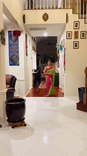 #austindesi #model #sareefashion #saree #sareelovers #sareedraping #indian #indianstyle | Aparna Athreya