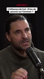 "J'ai compris l'importance de l'art pour la manipulation des foules. Quand tu prends l'art, tu prends la sensibilité des gens. L'une des grosses erreurs que l'on fait, c'est de penser que c'est la connaissance qui va changer l'homme. Quand tu vas bien expliquer un sujet, tu vas avoir un impact mais tu auras un impact zéro par rapport à l'émotion. Preuve en est, quand tu fais peur à quelqu'un, tu lui fais croire ce que tu veux." Tristan Edelman évoque le lien fort entre l'art et la manipulation d