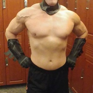 Dark Knight Bodybuilder strikes again!! #bodybuilding #bodybuilder #bodybuildingmotivation #muscle #musclenerd #musclenerdzllc #musclenerdz #nerd #nerdswithmuscles #nerdswholift #gym #fitness #fitnessmotivation #fitfam #fitspo #fitspiration #fit #backworkout #workout #batmancosplay #batman #batmanmuscle | Muscle Nerdz