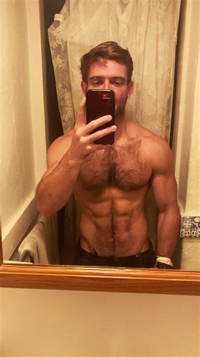#thirstythursday #thirsttrapthurday #thirsty #thirst #boston #bostontiktok #scruff #hair #abs #glex #daddy #pecsbounce #pecs #hairy #daddy #buff #smile #fitness #fitnessmotivation