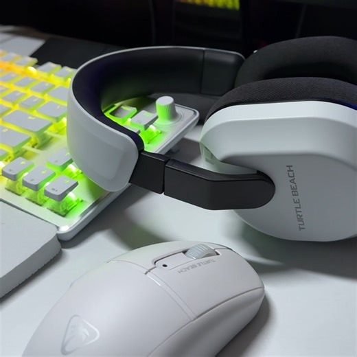 Which Turtle Beach setup has more 🔥? ⚪️ or ⚫️ | TurtleBeach.PC