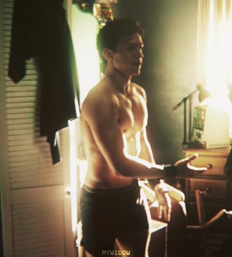 entering my spiderman era fr // #peterparker #spiderman #tomholland #alianqva