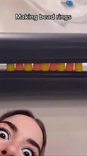 On teste les bagues en perles Hama! #perleshama #diy #faitmain #faitmaison #activitesenfants #activitemanuelle | Pinku Kiwi