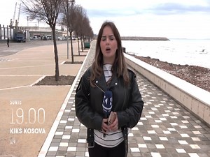 Sonte në Kiks Kosova – e vërteta tronditëse e arsimit në Kosovë! Si u bë qyteti i Ferizajt dhe shkolla e mesme "Arkitekt Sinani" qendër për shitjen e diplomave të falsifikuara brenda dhe jashtë Kosovës? Kush fshihet pas këtij mashtrimi? Sa thellë ka depërtuar ky fenomen në sistemin arsimor? Kiks Kosova sjell mesazhet tronditëse që zbulojnë një rrjet mashtrimi, ku mijëra euro po jepen për këto diploma. Sonte, ekskluzivisht në Kiks Kosova, vetëm në Klan Kosova! | KIKS Kosova