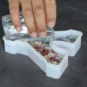 Letter Molds for Resin, Silicone DIY 3D Capital Alphabet Epoxy Mould 26 English Letters Silicone Mold for Resin Letter Mold Alphabet Resin Silicone Mold (White-H)