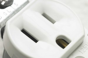 Wiring a 110V Electrical Outlet