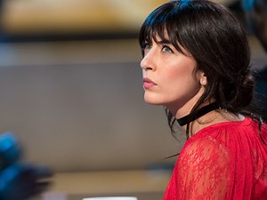 Laurent Baffie soulève la robe de Nolwenn Leroy : saisi, le CSA ouvre une enquête - Closer