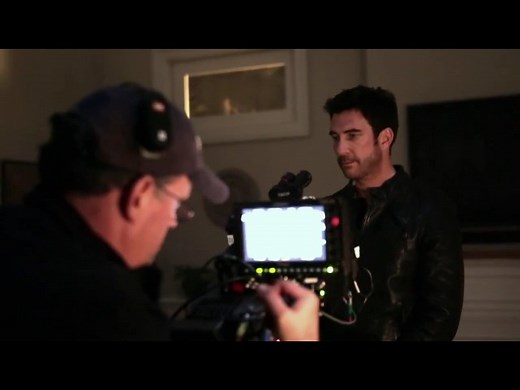 Hostages (TV Series 2013–2014)