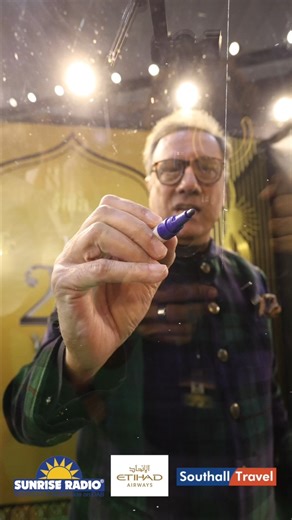 🎬✨ Throwback to IIFA 2025! ✨🎬 Anushka Arora caught up with Boman Irani in Jaipur – and it’s a moment you don’t want to miss! 💚🌟 Big thanks to @SouthallTravel & @Etihad for the journey of a lifetime! ✈️💼 #IIFA2025 #SunriseRadio #AnushkaArora #GreenCarpet #BollywoodStars #SouthallTravel #EtihadAirways #IIFAHighlights @southalltravel @Etihad @anushka_arora | This Is Sunrise