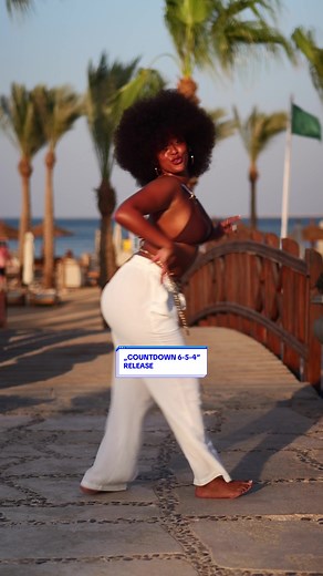 „Countdown 6-5-4“ will be out on all streaming platforms on the 26th of July 🐚🏝️☀️ #countdown654 #fyp #foryou #foryoupage #fürdich #fürdichseite #goviral #viral #tiktokgermany #inesouqs #sinemusiq #djsine #djsinemusiq #fashion #fashioninspo #afro #afrohair #afrogirl #accessories #rnb