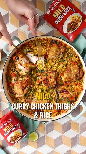 This One Pot Curried Chicken & Rice is a guaranteed crowd pleaser! 👌 #mcdonnellscurrysauce #recipeideas #onepotmeal | McDonnells