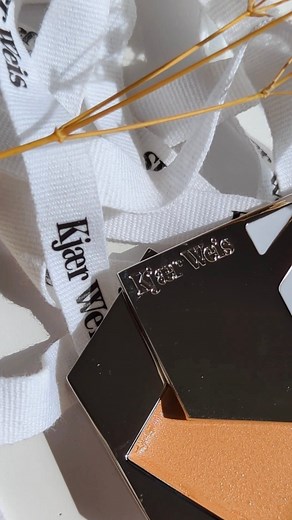 Inspired by our iconic Cream Blush, Cream Bronzer melts into your skin tracelessly, giving it a natural-looking, sun-kissed glow that’s seamless and even, whether you want to use it all over your face or to define and sculpt #kjaerweis #organicbeauty #creambronzer | Kjaer Weis