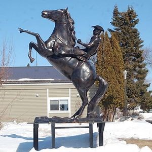 [Hot Item] Custom Cast Bronze Riding Horse Statue Sculpture