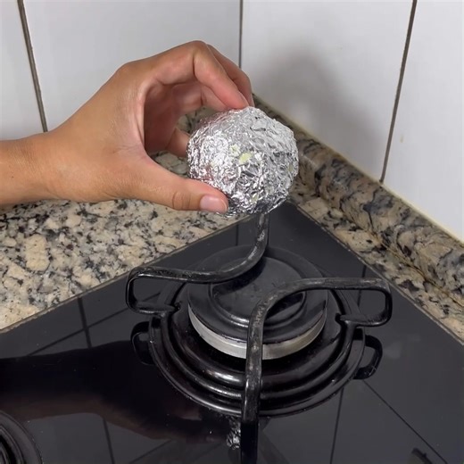 5.9K views · 81 reactions | Place this little ball of aluminum foil in your home and you will never see cockroaches and insects again! | Barbie Recipes and Tips | Facebook