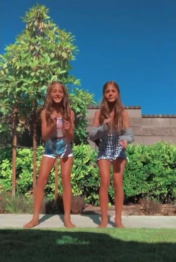 Feels like Summer😍 - TikTok | Clements Twins