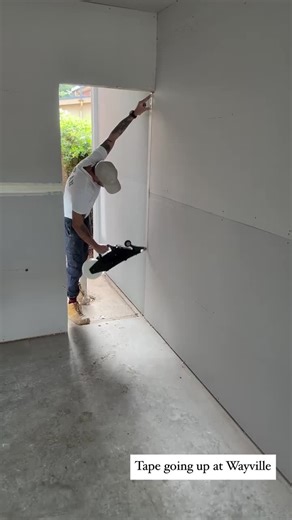 4.4K views · 22 reactions | Time for coffee! Harley shows us the speed of taping with the Delko Zunder, Wallboard Tools Mag Hawk and of course @tapepro Flatbox 酪 @delkotools @jordan_interiorsadl #timeforcoffee #repost #loveyourwork #plastering #plasteringtools | Wallboard Tools | Facebook
