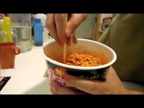How to prepare Samyang Spicy Chicken Noodles