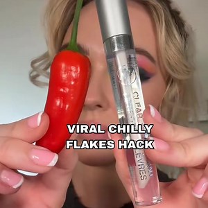 65K views · 193 reactions | I Tried This Viral Chilly Flakes Hack || DIY Lip Plumper #weirdhack #chillyhack #viralhack #trending #makeup #plumpylips #poutylips #hacks #diys #kavitasmakeover | Kavita's makeover | Facebook