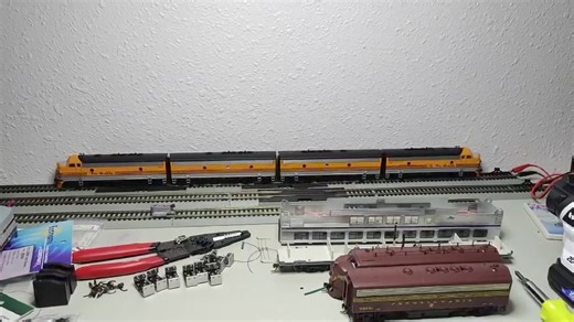 “Took out the factory decoders and replaced with Econami. Sounds so much better....😁” - Peter | SoundTraxx