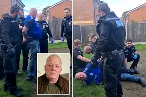 Terminally ill man who mooned speed camera for bucket list arrested by 6 cops