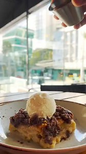 Prueba nuestro delicioso HOMEMADE APPLE COBBLER🥧🍎😋 en #HardRockCafePonce🍹🥩🍔🍤🎸🎙️🍻🥃🍖🥂🎰 #OpenAt11Am #LiveMusicToday | Hard Rock Cafe Ponce