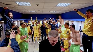 Băieții sunt gata să intre pe Marele Ecran! 🤩 Tu ești gata să descoperi oamenii din spatele jucătorilor și să vezi cum se simte 𝐈̂𝐍 𝐈𝐍𝐈𝐌𝐀 𝐍𝐀𝐓̦𝐈𝐎𝐍𝐀𝐋𝐄𝐈? ⚽️❤️ 𝐈𝐀 𝐁𝐈𝐋𝐄𝐓𝐄 𝐋𝐀 𝐏𝐑𝐄𝐌𝐈𝐄𝐑𝐀 𝐃𝐄 𝐀𝐒𝐓𝐀̆𝐙𝐈, 𝐥𝐚 𝐂𝐢𝐧𝐞𝐦𝐚 𝐂𝐢𝐭𝐲! 🎬 | Cinema City Romania