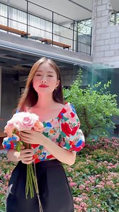 Đang định rẽ trái, thì ngã phải vào chiếc outfit xinh đẹp này! 😍 | XƯỞNG MAY NORA LEE
