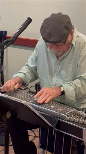 Happening now—HOT music from some COOL cats!!! MATT BUNSEN & FRIENDS bringin’ it at Back Door! | The Back Door Bakery & Cafe